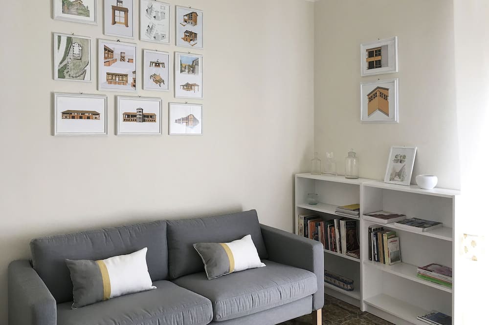 Photo of Livingroom in San Giuliano Milanese