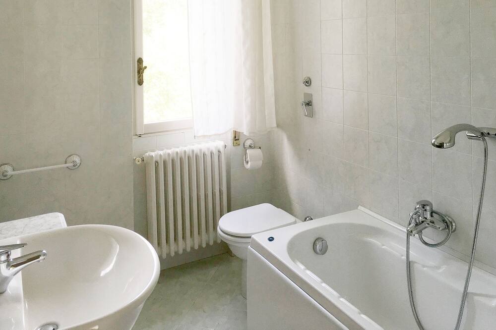 Photo of Bathroom in San Giuliano Milanese