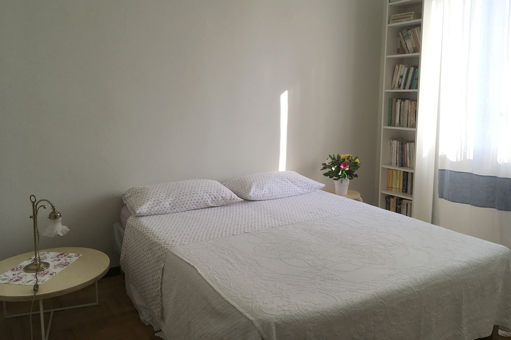 Photo of Bedroom in San Giuliano Milanese
