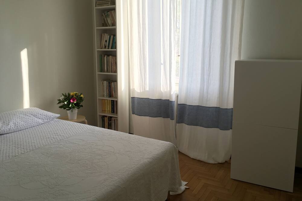 Photo of Bedroom in San Giuliano Milanese