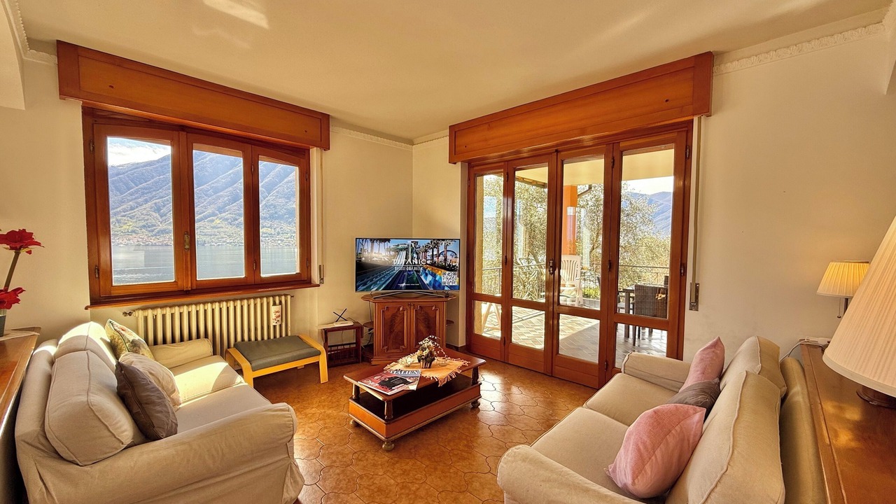 Photo of Livingroom in Sala Comacina