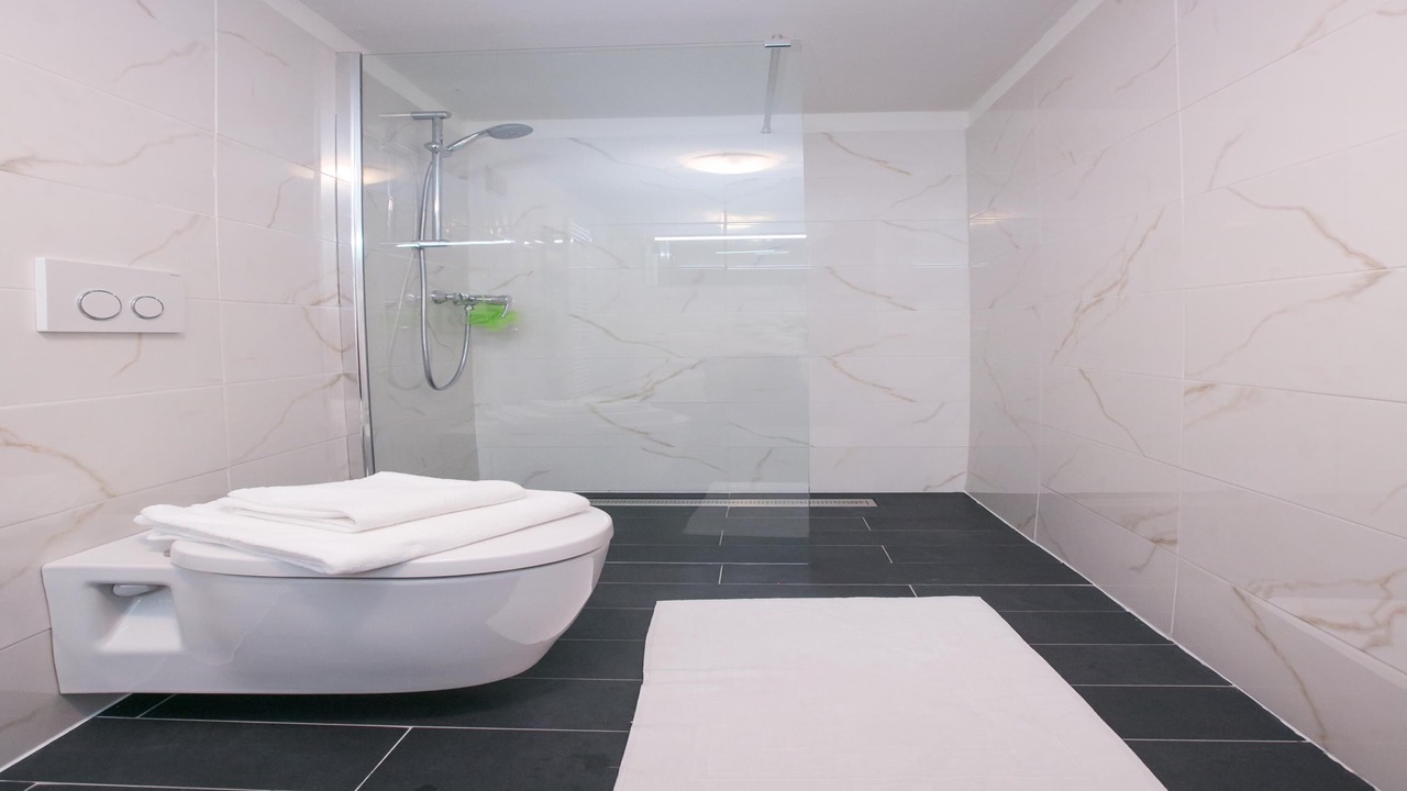 Photo of Bathroom in Menaggio