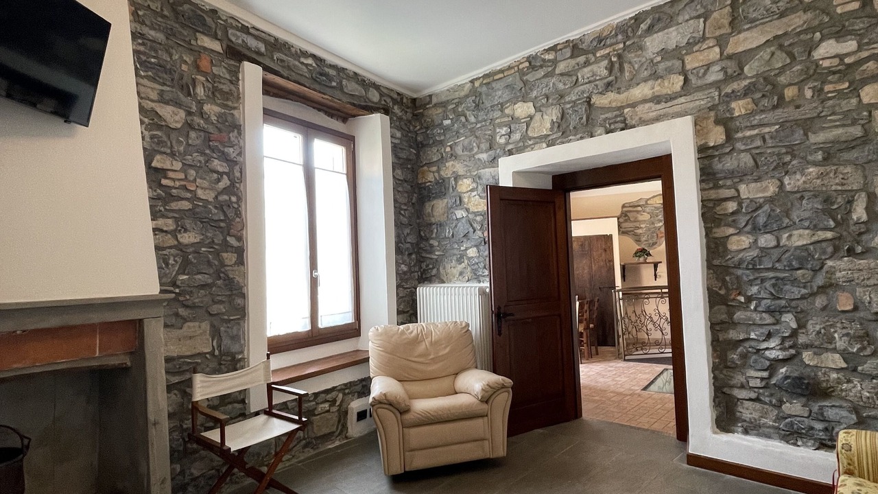 Photo of Bedroom in Castiglione d'Intelvi
