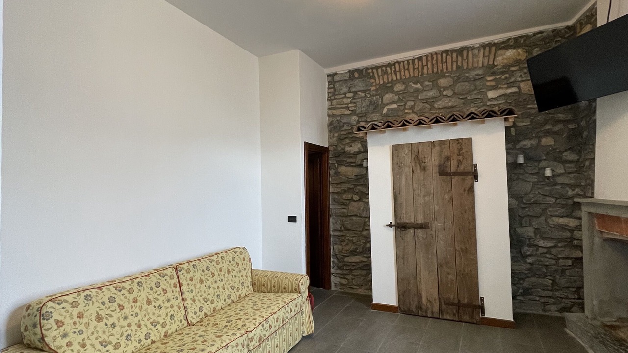 Photo of Bedroom in Castiglione d'Intelvi