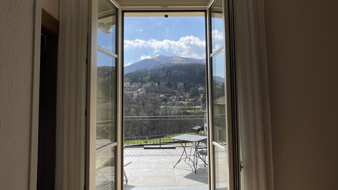 Photo of Bedroom in Castiglione d'Intelvi