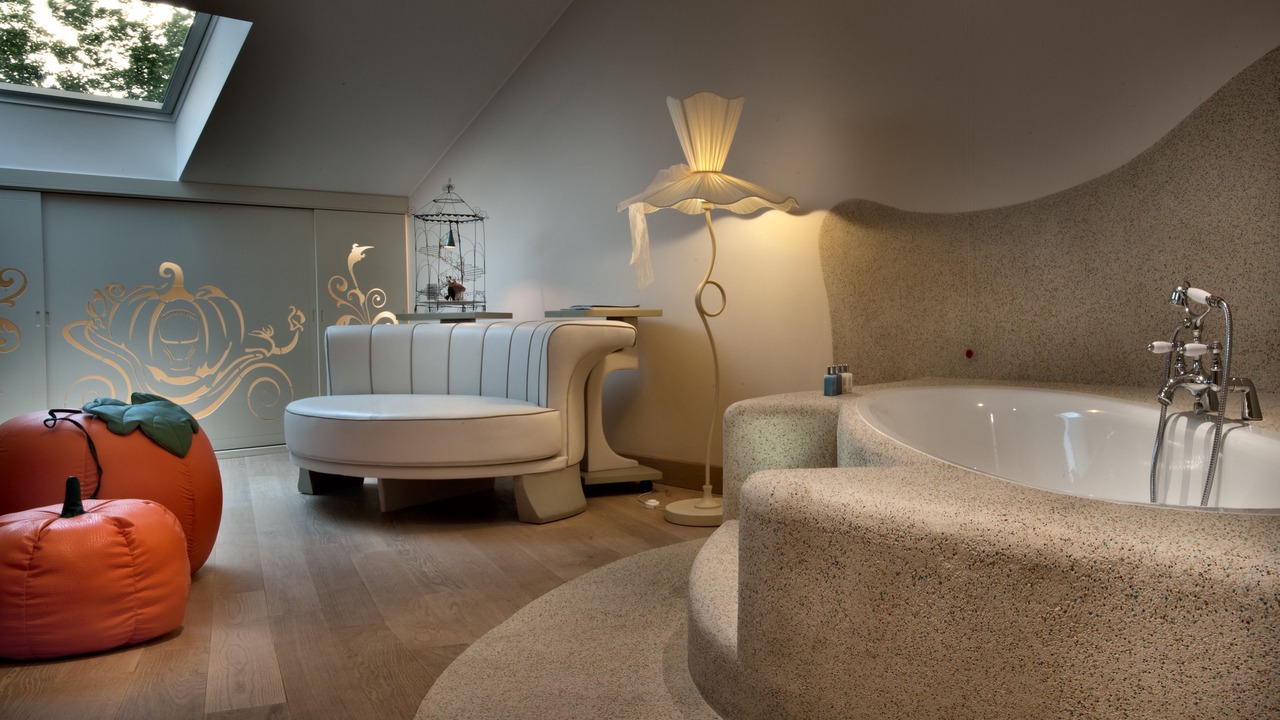 Photo of Bedroom in Tricolore