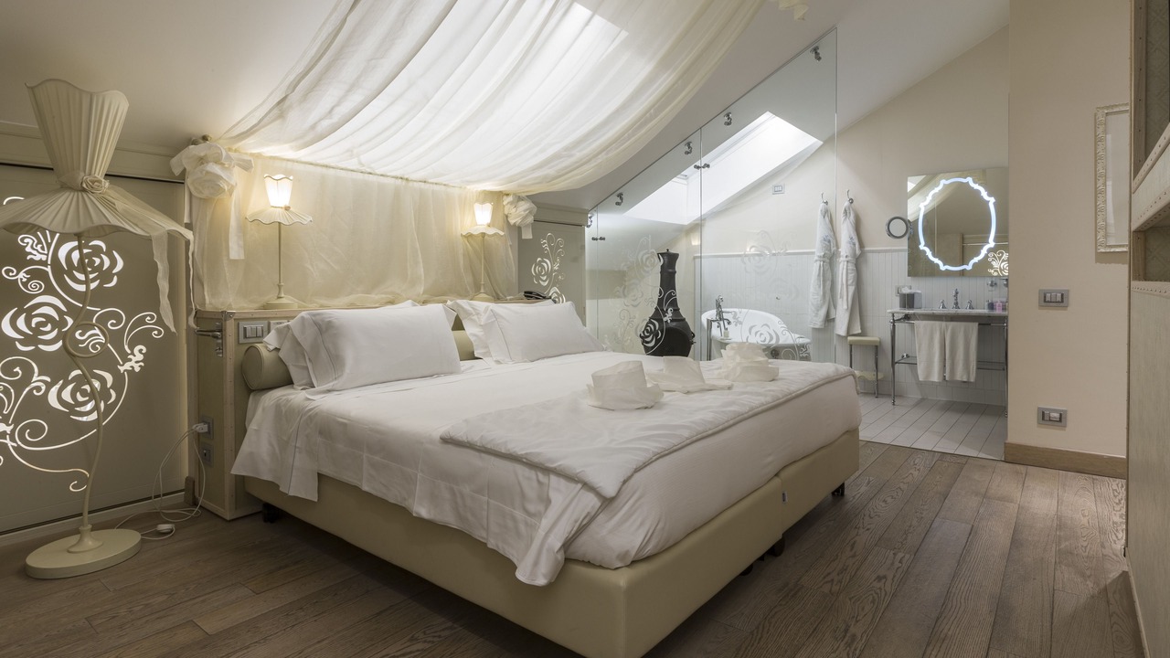 Photo of Bedroom in Tricolore