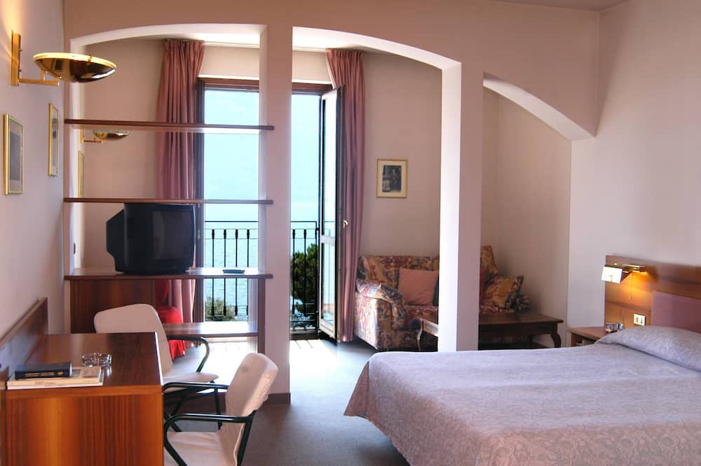 Photo of Bedroom in Lovere Old Town