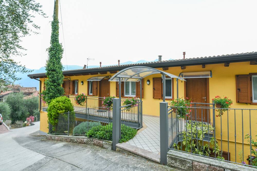 Photo of Outdoor in Arias