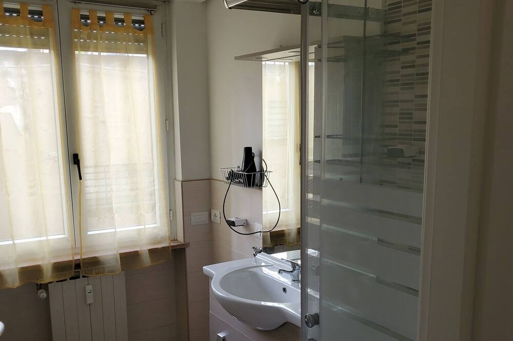 Photo of Bathroom in Stazione