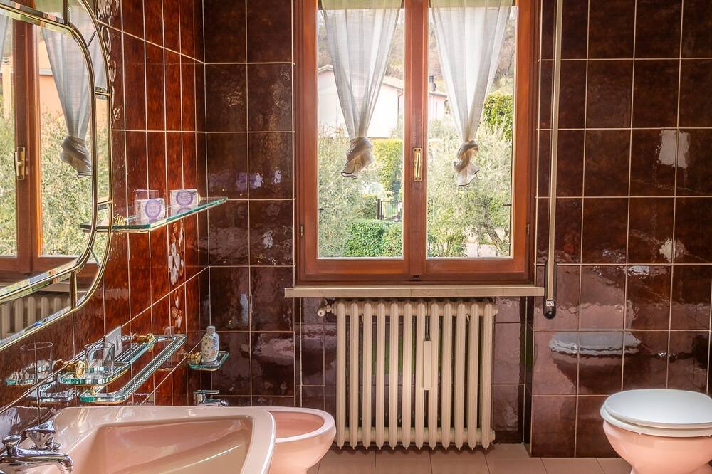 Photo of Bathroom in Cunettone-villa