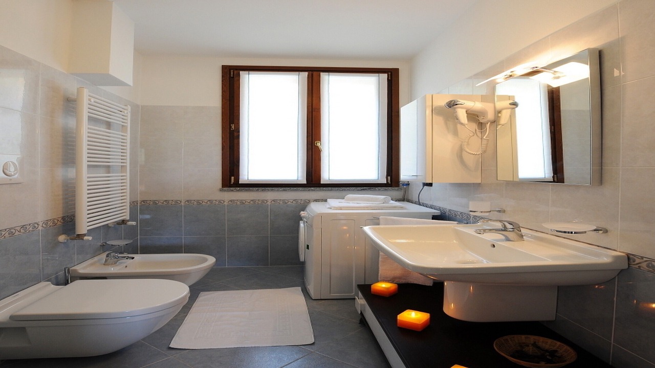 Photo of Bathroom in Argegno