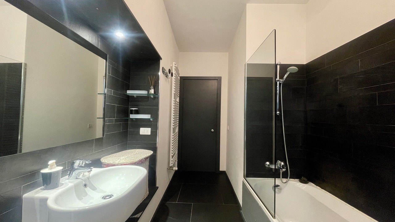 Photo of Bathroom in Menaggio
