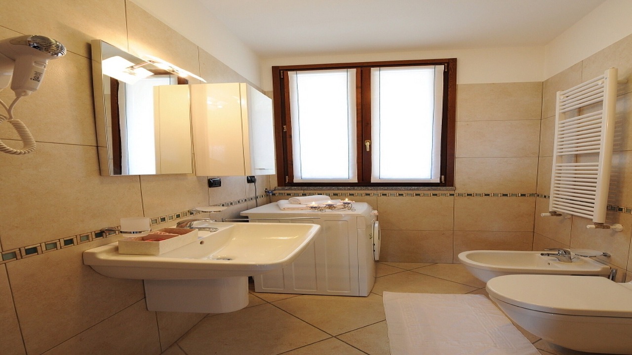Photo of Bathroom in Argegno