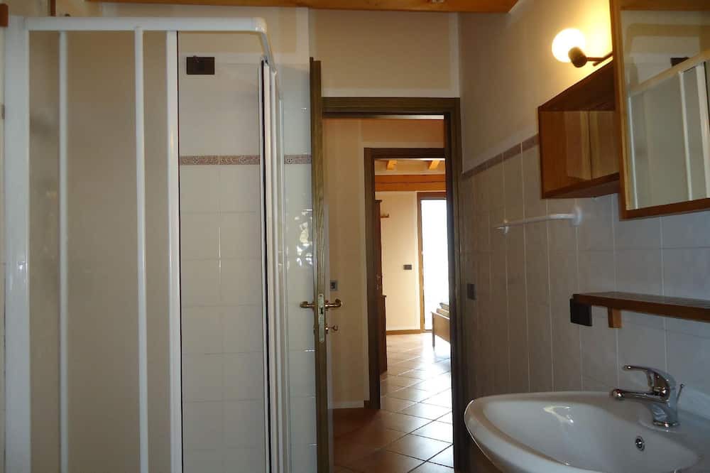 Photo of Bathroom in Crone