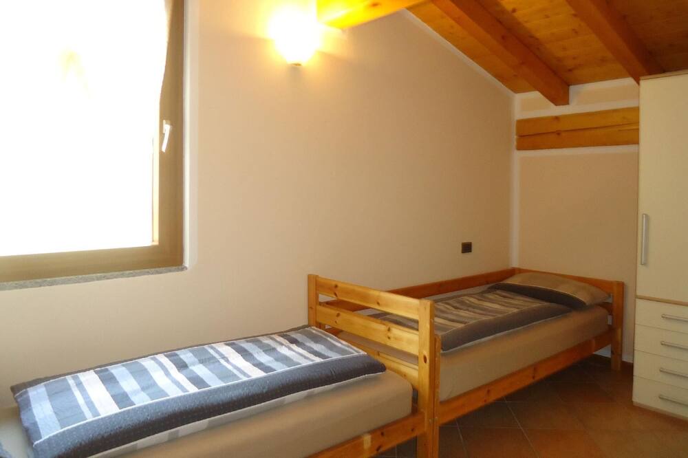 Photo of Bedroom in Crone