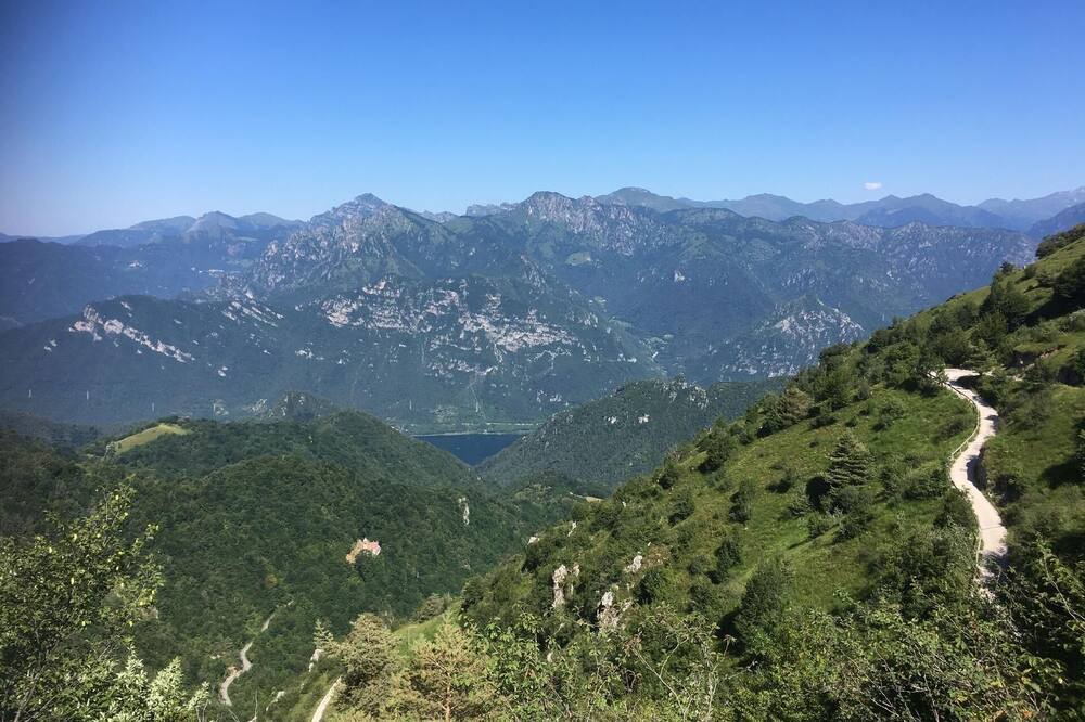 Photo of Outdoor in Crone