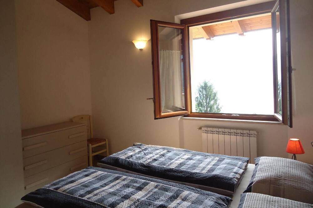 Photo of Bedroom in Crone