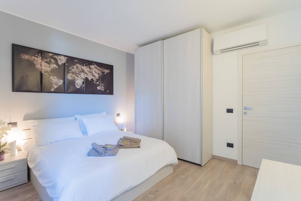 Photo of Bedroom in Calozzo