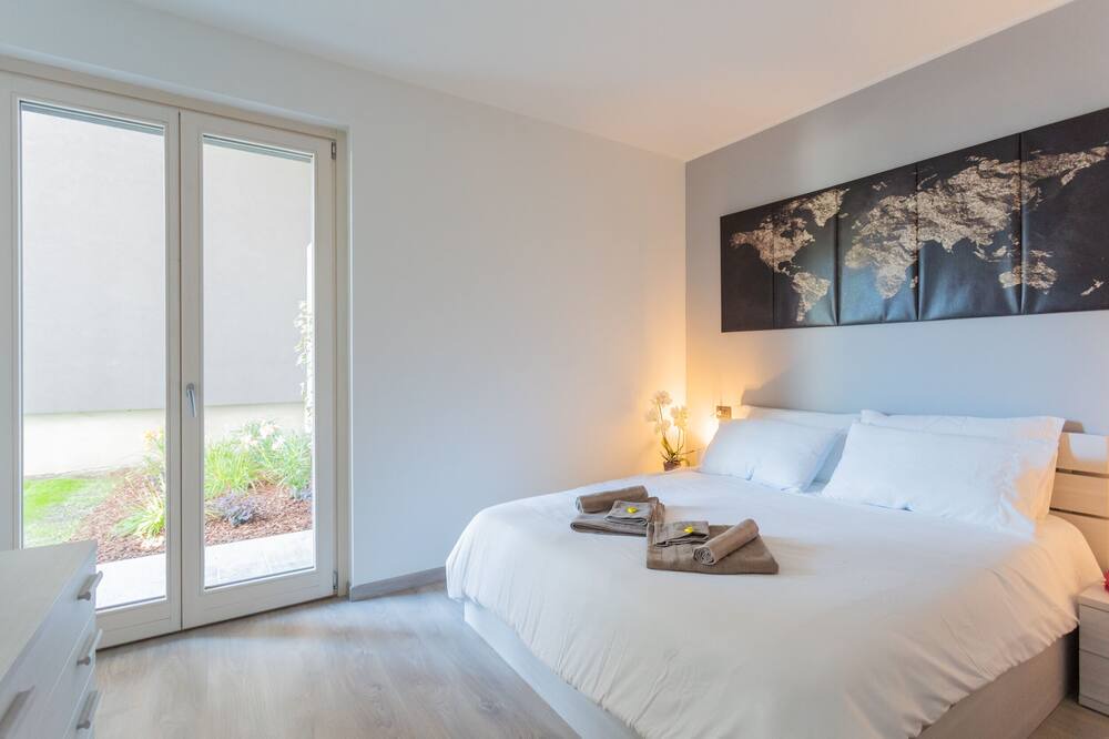 Photo of Bedroom in Calozzo