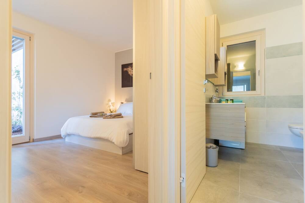 Photo of Bedroom in Calozzo