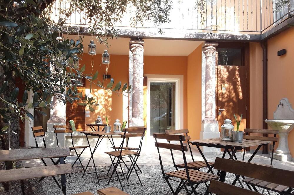 Photo of Patio Balcony in Toscolano Maderno