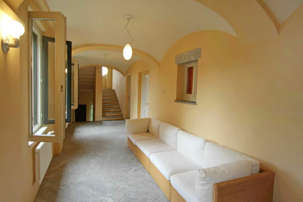 Photo of Others in Porto Valtravaglia