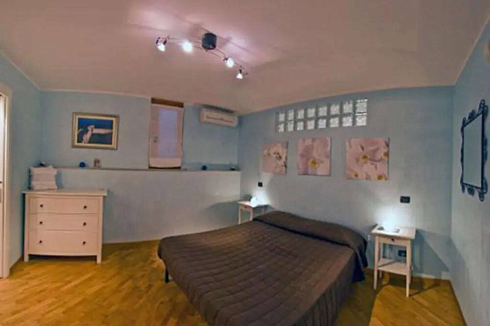 Photo of Bedroom in Villanuova sul Clisi