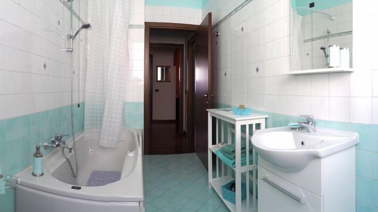 Photo of Bathroom in Gurone