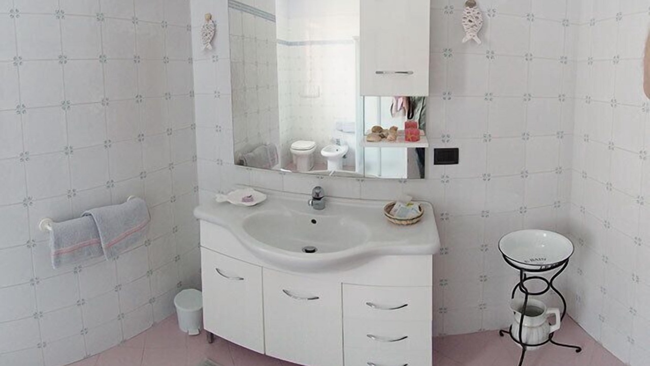Photo of Bathroom in Gurone