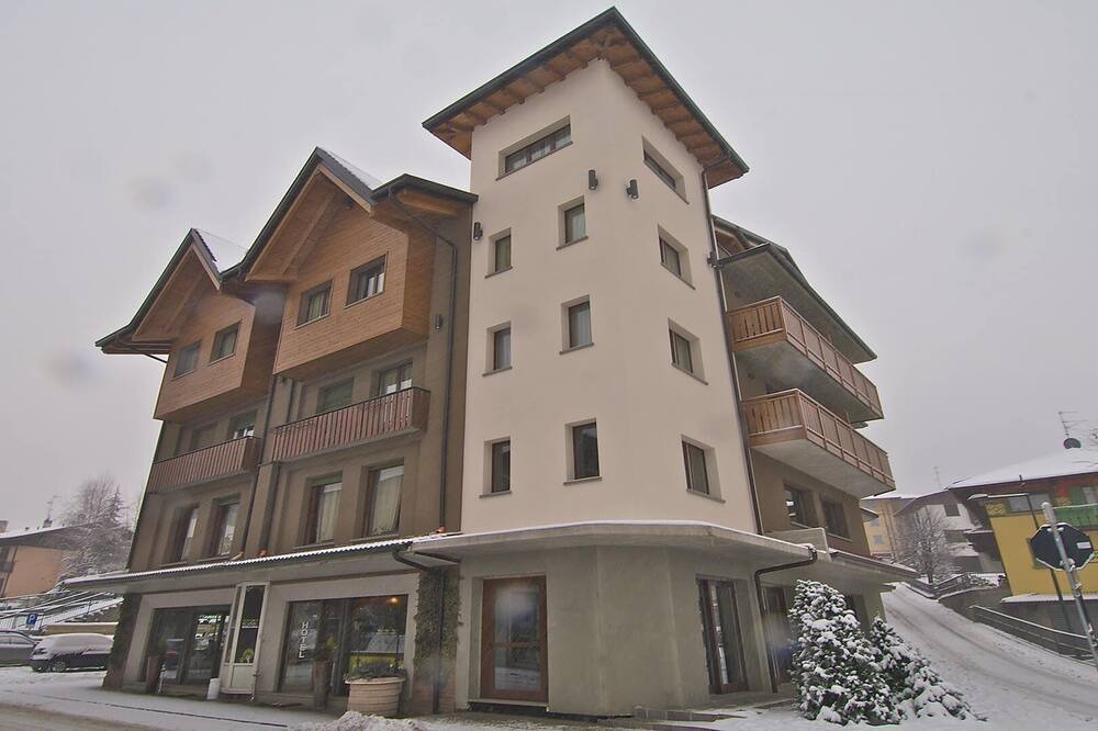 Photo of Outdoor in Selvino