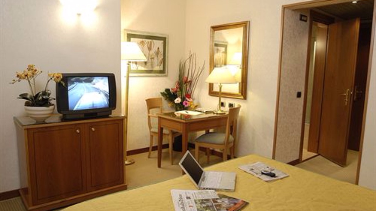 Photo of Livingroom in Magenta