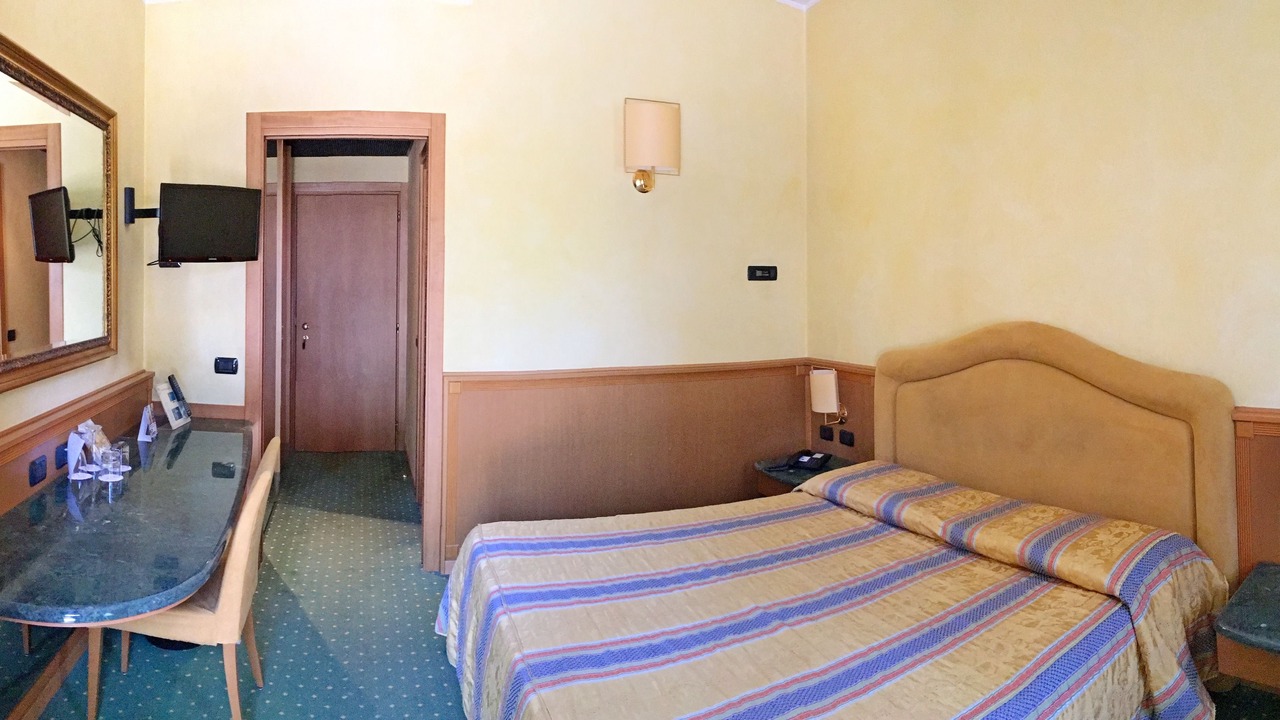 Photo of Bedroom in Lonate Pozzolo
