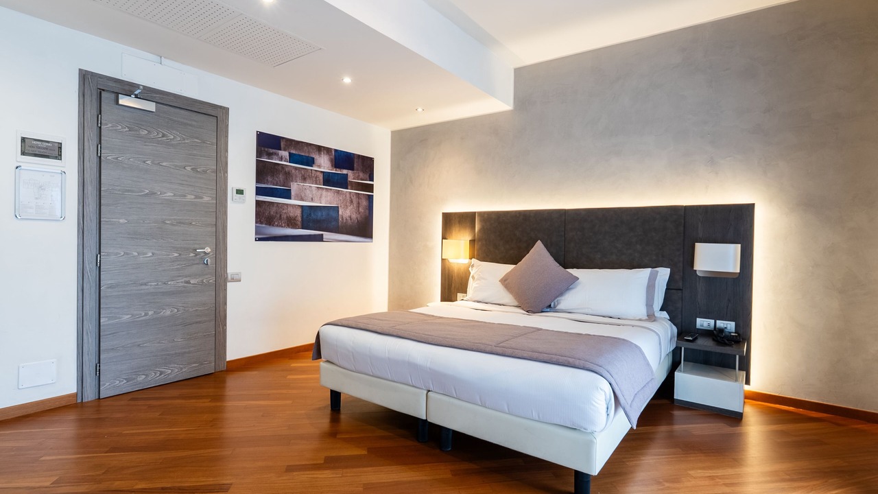 Photo of Bedroom in Como