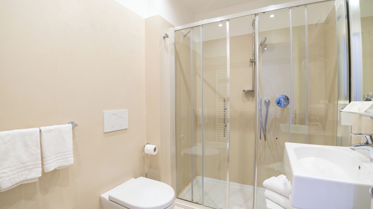 Photo of Bathroom in Como