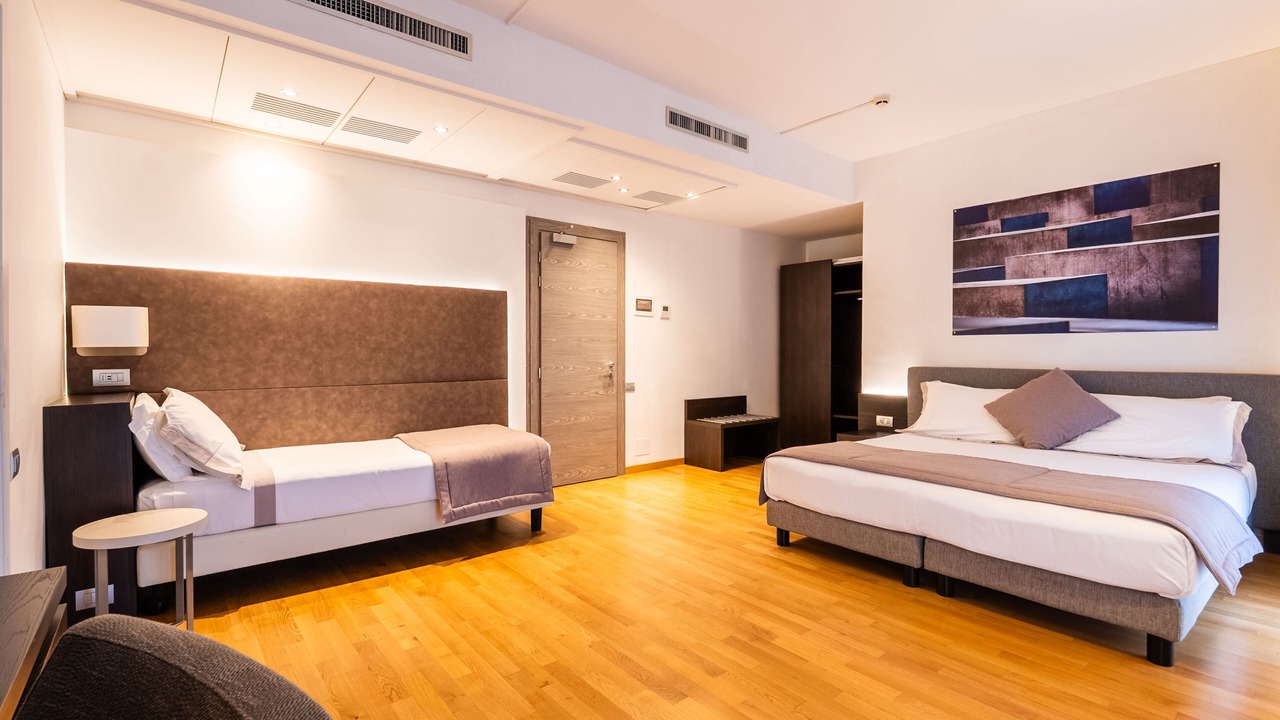Photo of Bedroom in Como