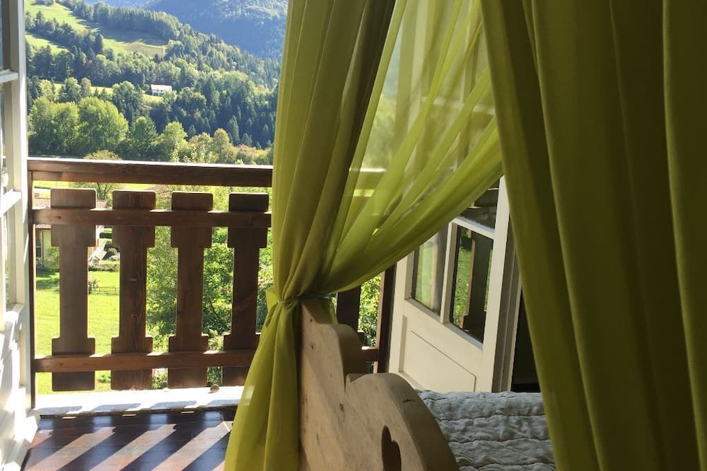 Photo of Patio Balcony in Brugai