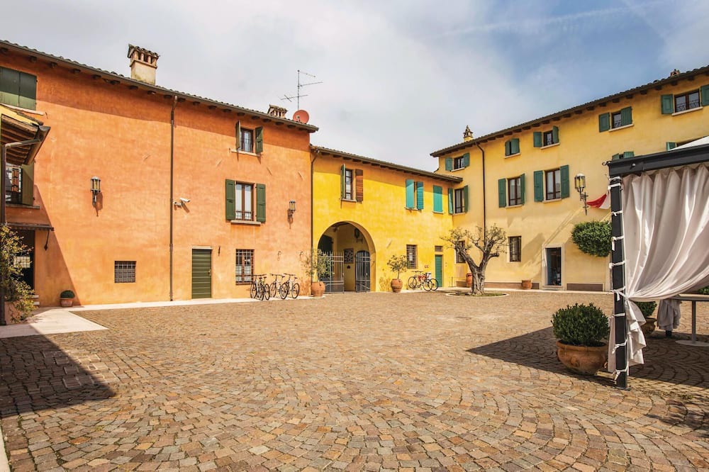 Photo of Others in Castellaro Lagusello