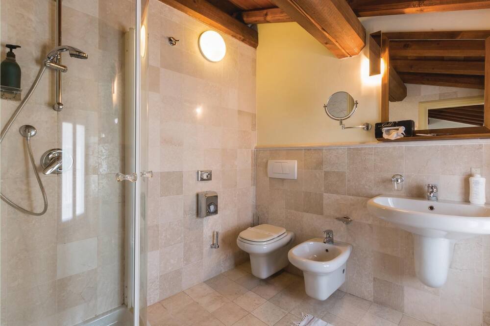 Photo of Bathroom in Castellaro Lagusello