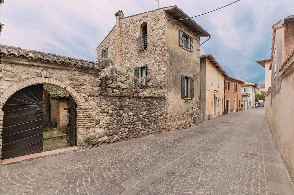 Photo of Others in Castellaro Lagusello