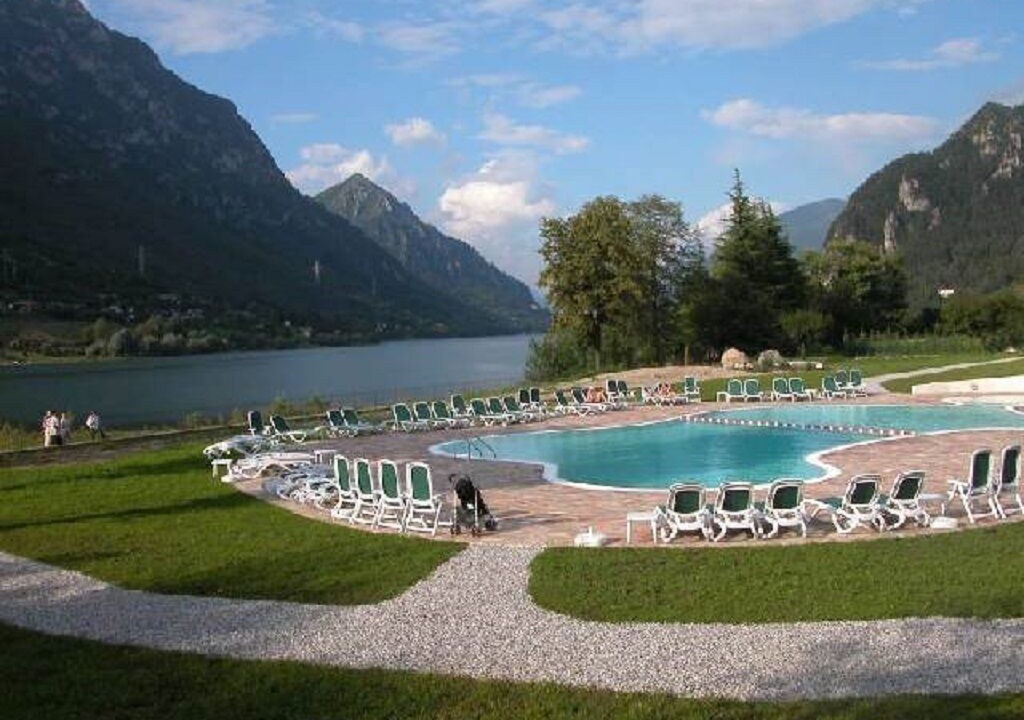Photo of Outdoor in Crone