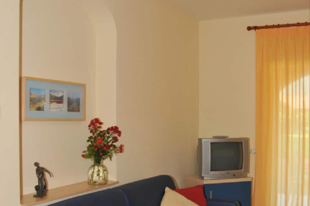 Photo of Livingroom in Crone