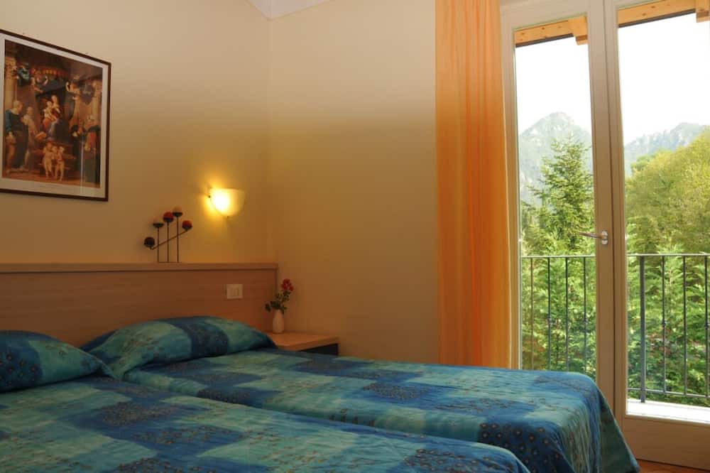 Photo of Bedroom in Crone