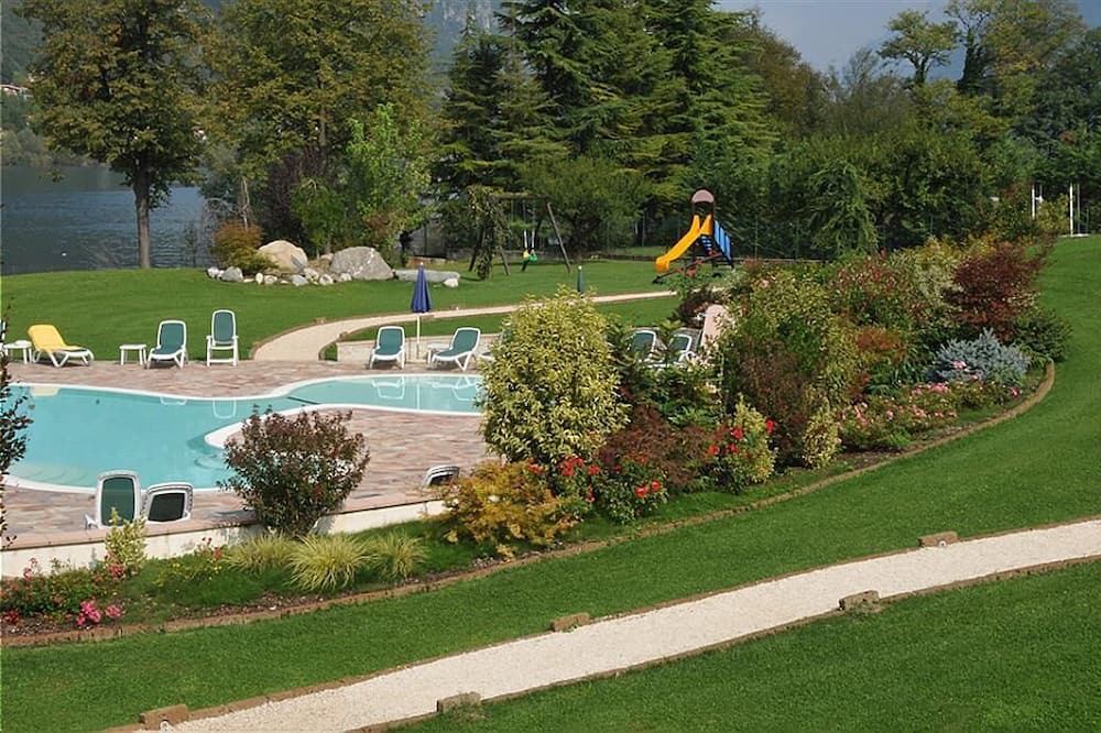 Photo of Outdoor in Crone