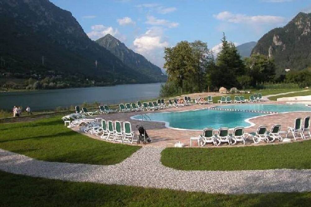 Photo of Outdoor in Crone