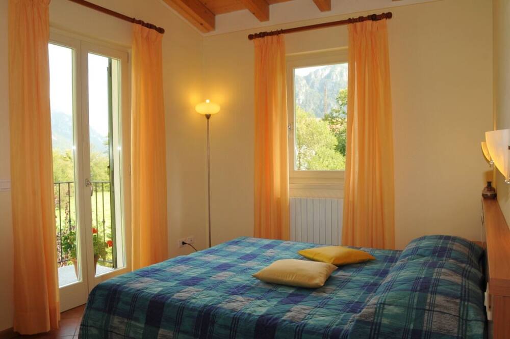 Photo of Bedroom in Crone