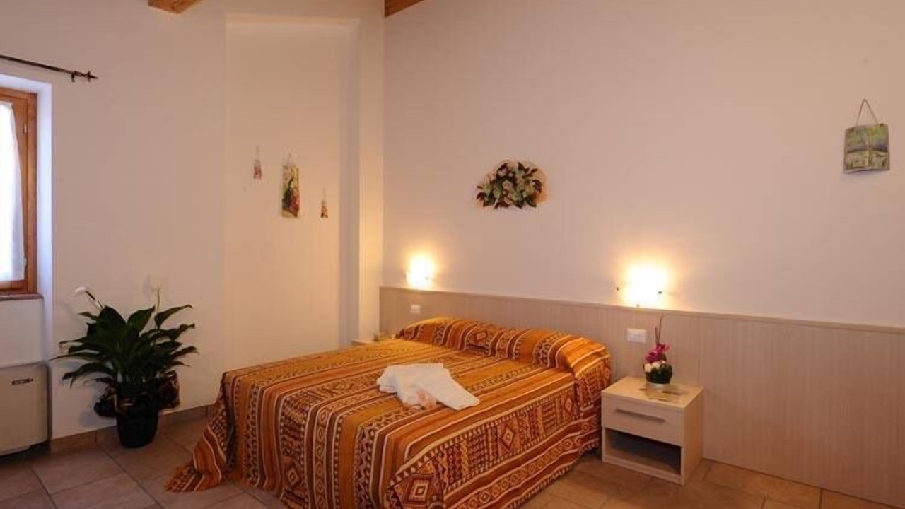 Photo of Bedroom in Pozzolengo