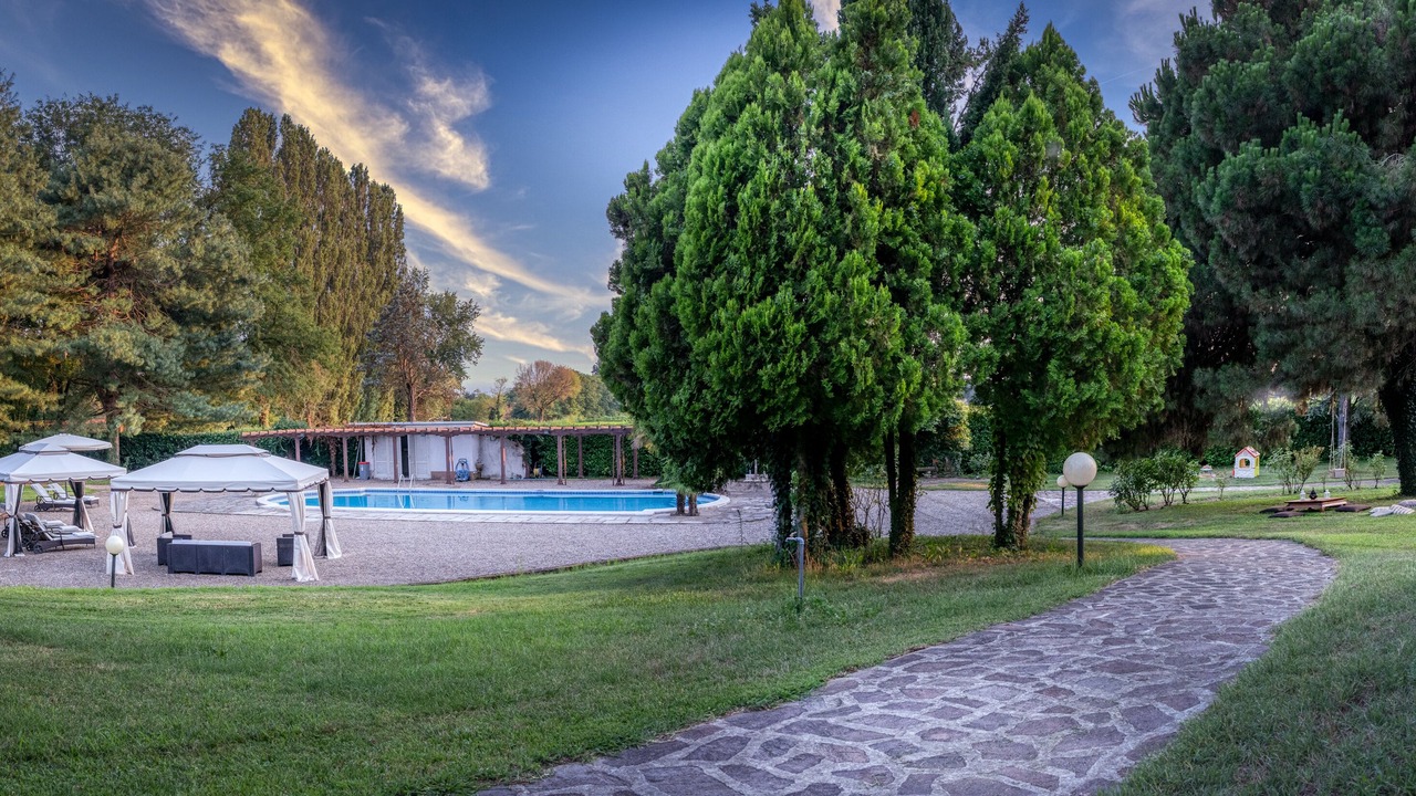 Photo of Outdoor in Zelata