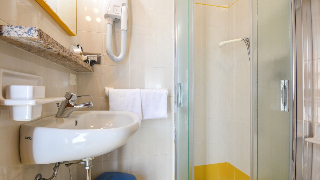 Photo of Bathroom in Lugana