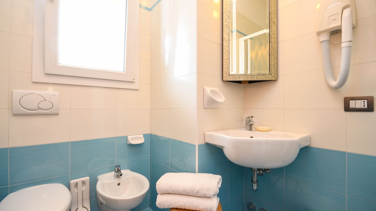 Photo of Bathroom in Lugana